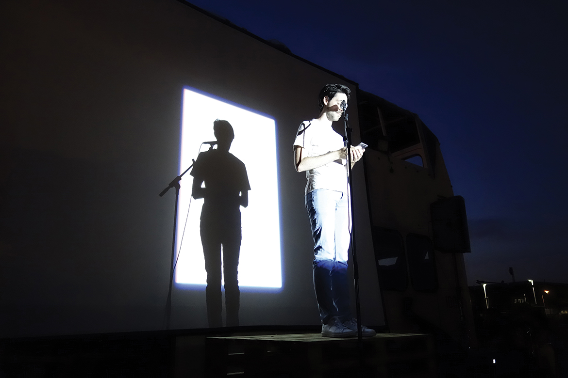 Performance, Un col de chemise bleue, Gilles Sage, iBoat, Bordeaux, WAC2, Olek Yaro